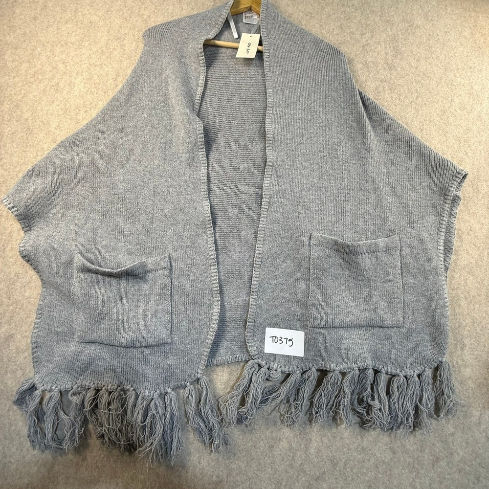 On 34th Heather Grey Knit Fringe Poncho Wrap One Size MO9742402‎